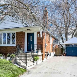62 MARCHINGTON CIRCLE Toronto (Wexford-Maryvale), Ontario M1R3M7